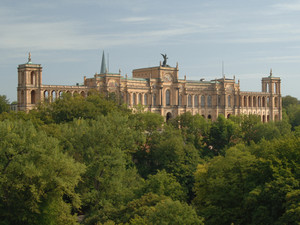 Landtag Bild: Das Maximilianeum - Sitz des Bayerischen Landtags - Copyright:- Bildarchiv Bayerischer Landtag - Foto: Rolf Poss
