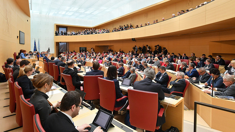 Plenary Session | Foto: Rolf Poss