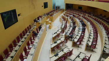 Viele Teilnehmer waren virtuell zugeschaltet. | Bildarchiv Bayerischer Landtag Viele Teilnehmer waren virtuell zugeschaltet. | Bildarchiv Bayerischer Landtag